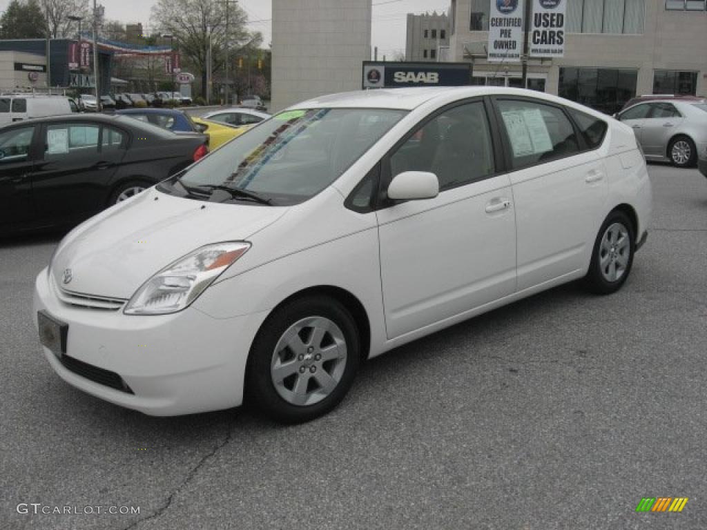2004 Prius Hybrid - Super White / Brown/Ivory photo #2
