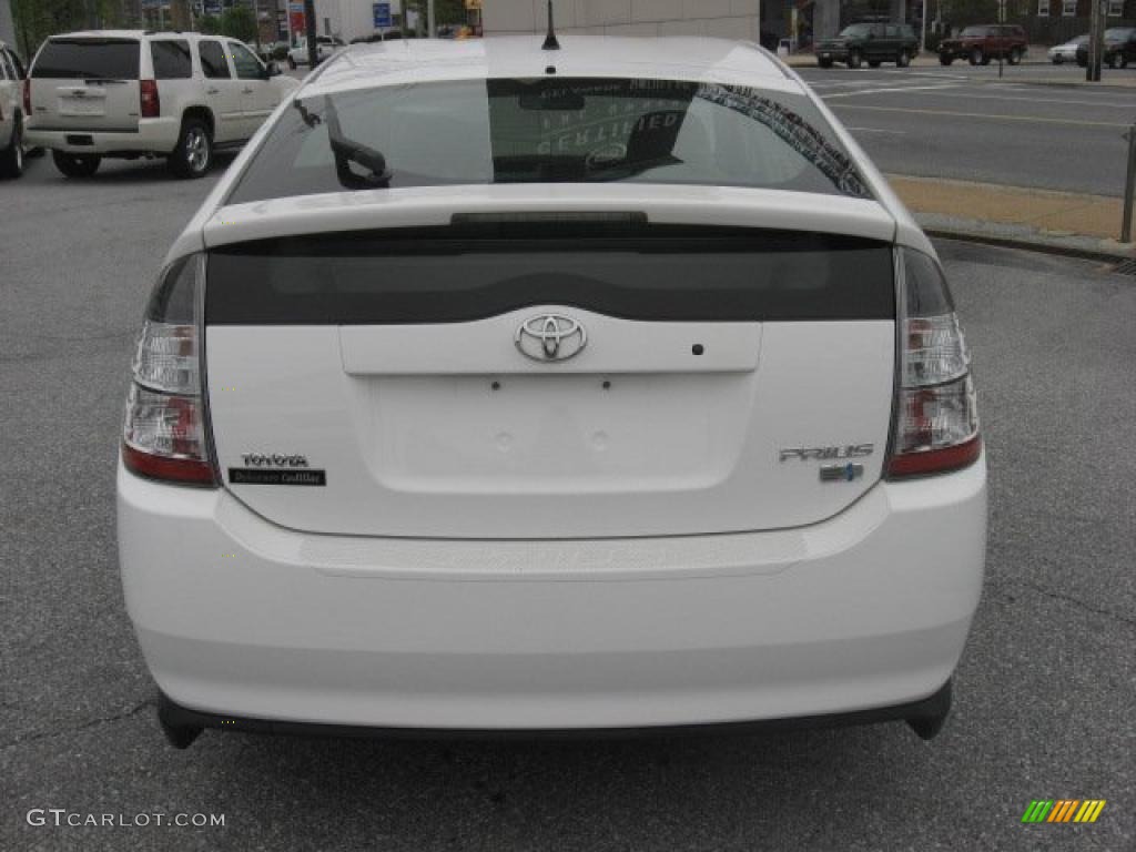 2004 Prius Hybrid - Super White / Brown/Ivory photo #7