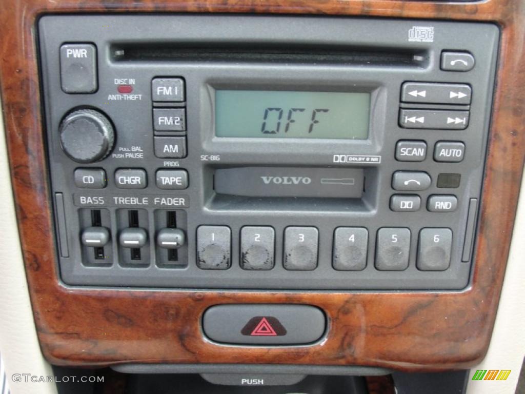 1998 Volvo V70 Turbo AWD Controls Photo #48209638