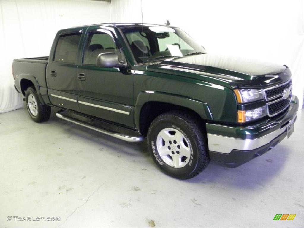 Dark Green Metallic Chevrolet Silverado 1500