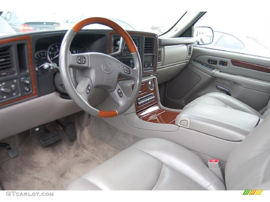 2003 Cadillac Escalade Standard Escalade Model interior Photo #48210790