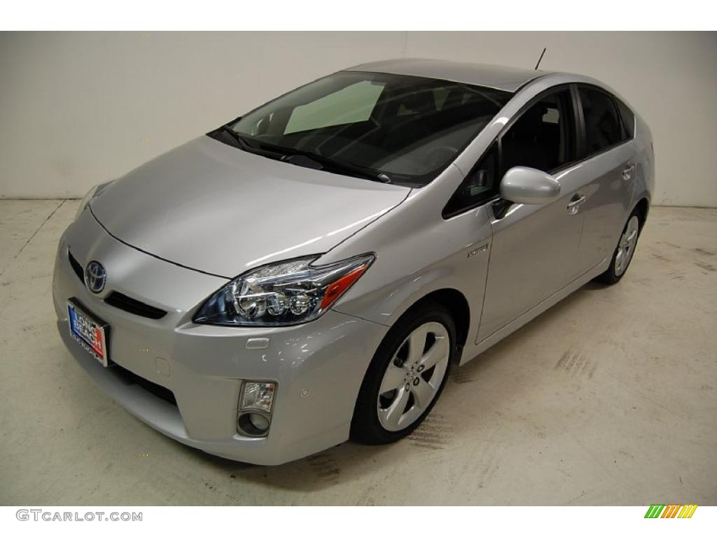 2010 Prius Hybrid V - Classic Silver Metallic / Dark Gray photo #9