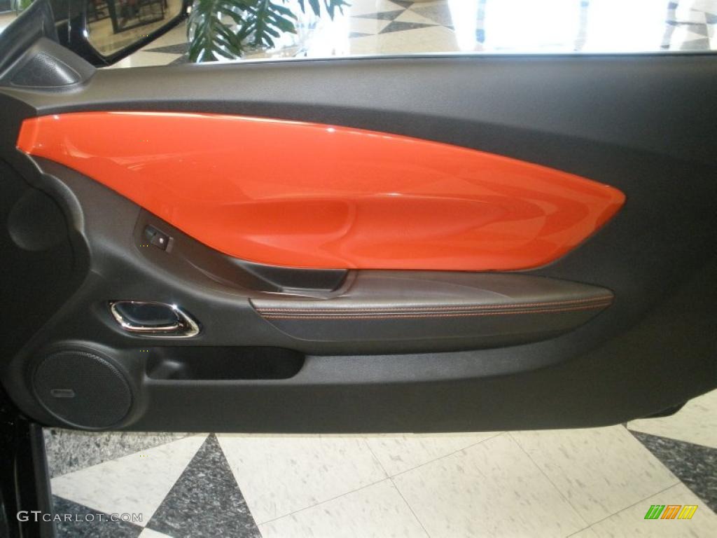 2010 Chevrolet Camaro SS Coupe Black/Inferno Orange Door Panel Photo #48212848