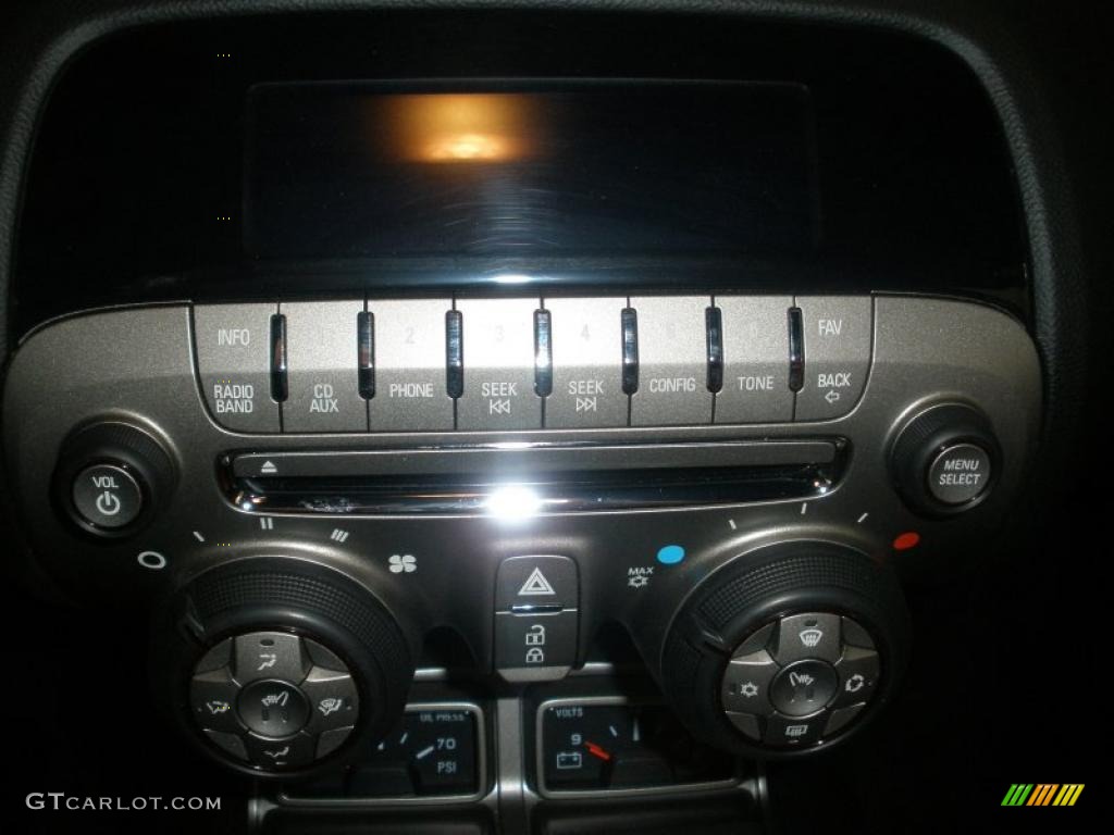2010 Chevrolet Camaro SS Coupe Controls Photo #48212890