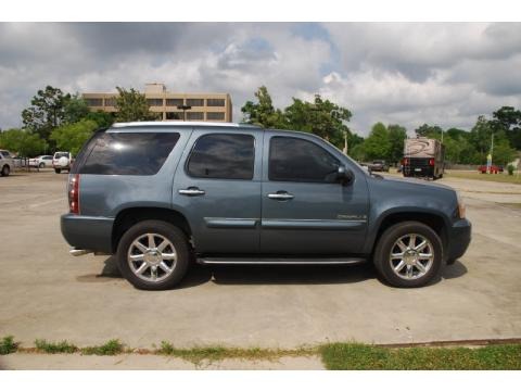 2008 GMC Yukon Denali Data, Info and Specs