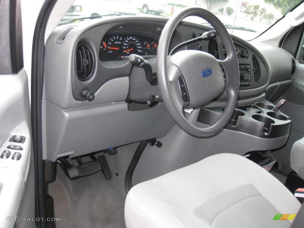 Medium Flint Grey Interior 2007 Ford E Series Van E150 Passenger Photo #48216190