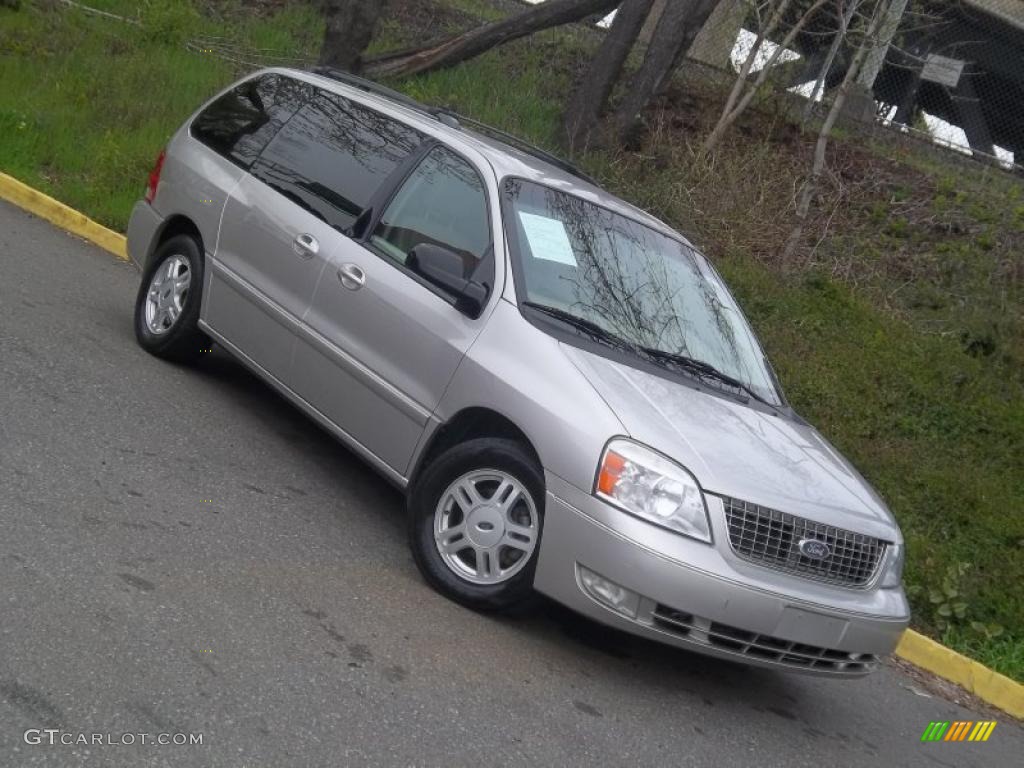 2004 Freestar SEL - Silver Birch Metallic / Pebble Beige photo #29