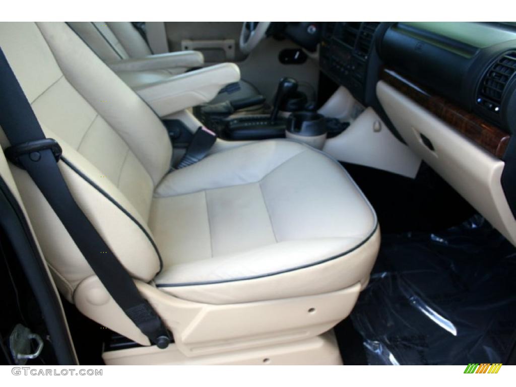2003 Discovery SE - Java Black / Alpaca Beige photo #44
