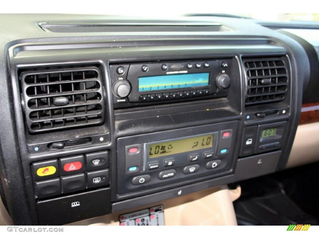 2003 Discovery SE - Java Black / Alpaca Beige photo #77