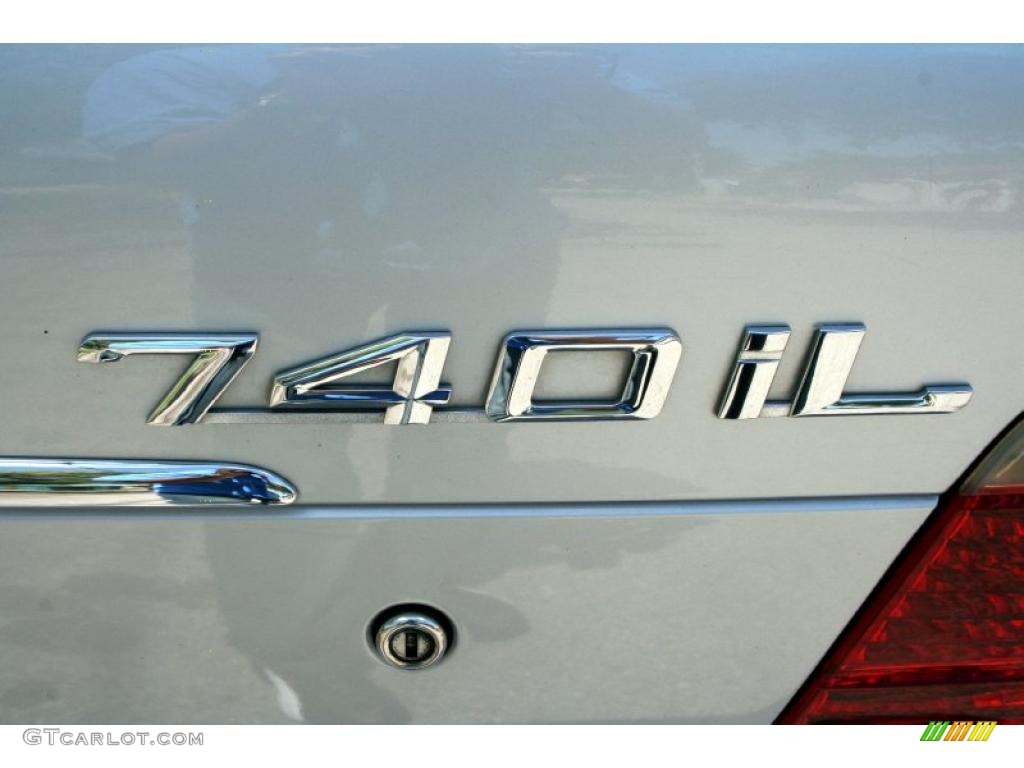 2000 BMW 7 Series 740iL Sedan Marks and Logos Photos
