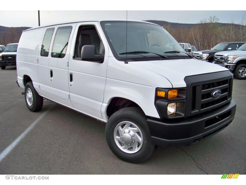 Oxford White 2011 Ford E Series Van E250 XL Cargo Exterior Photo #48225629