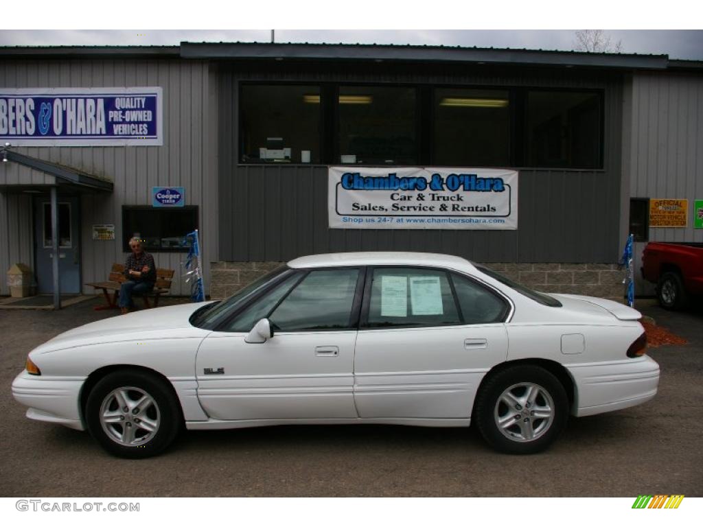 1999 Bonneville SLE - Arctic White / Camel photo #2