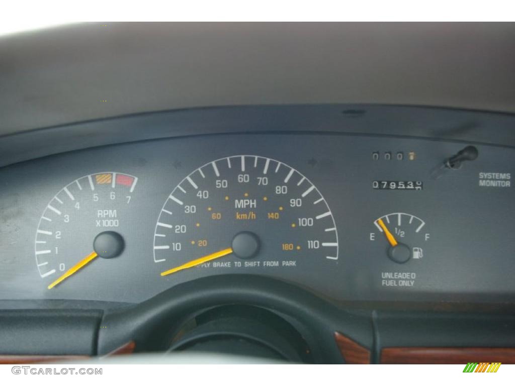 1999 Pontiac Bonneville SLE Gauges Photos