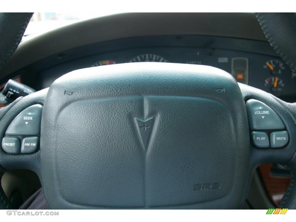 1999 Bonneville SLE - Arctic White / Camel photo #8