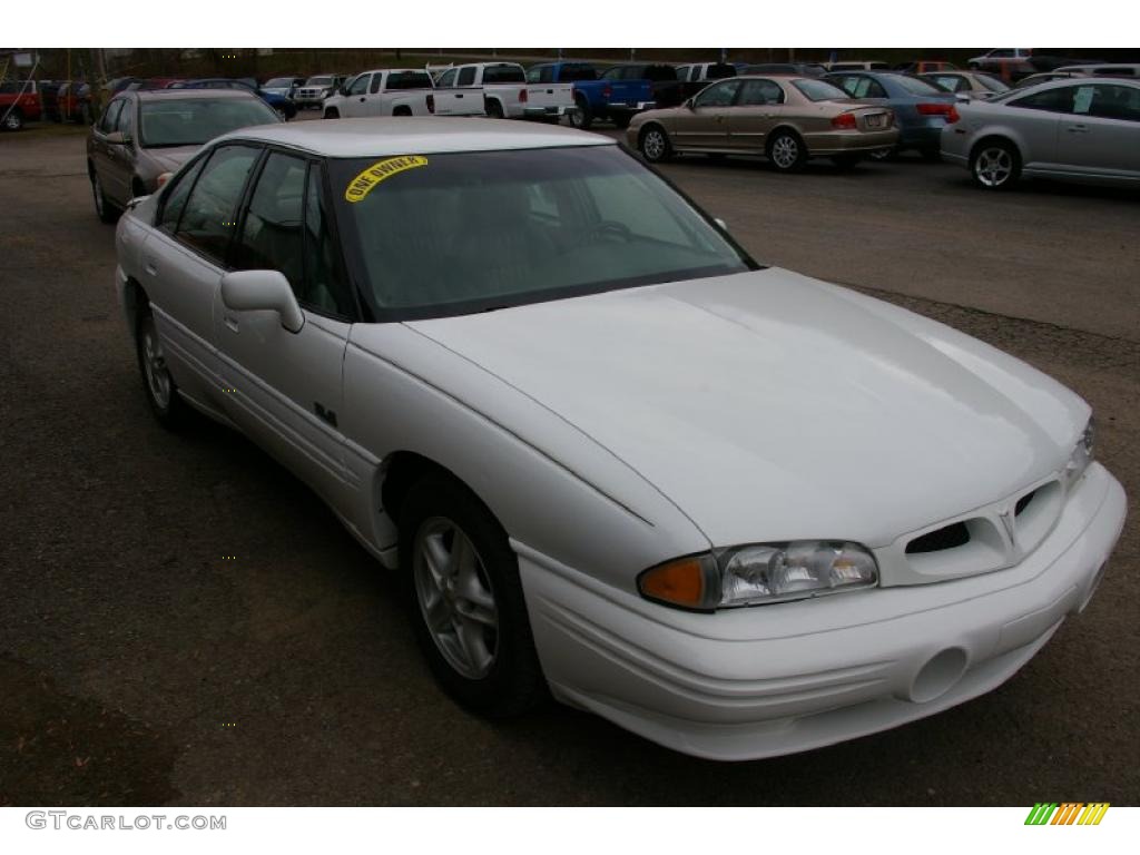 1999 Bonneville SLE - Arctic White / Camel photo #12
