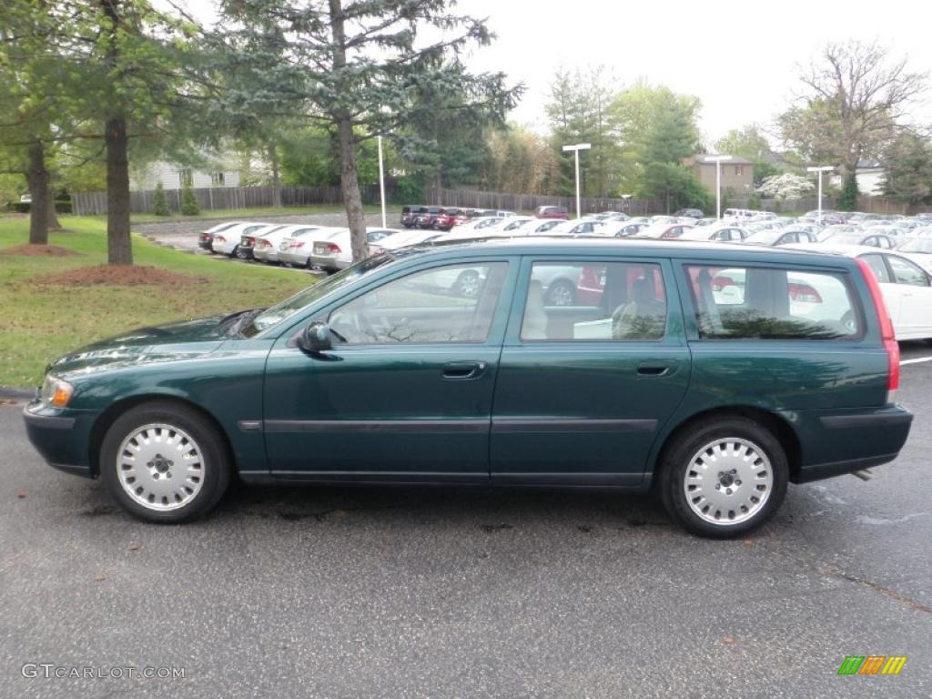 Emerald Green 2001 Volvo V70 2.4 Exterior Photo #48230519
