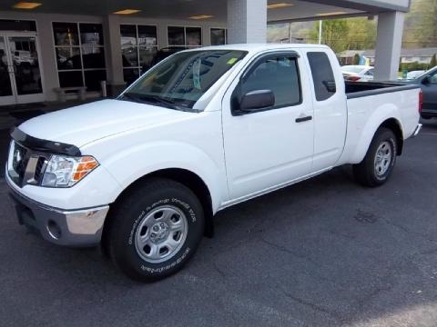 2010 Nissan Frontier SE King Cab Data, Info and Specs