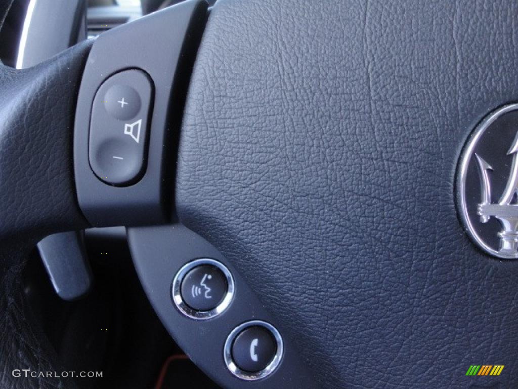 2010 Maserati GranTurismo S Controls Photo #48234273