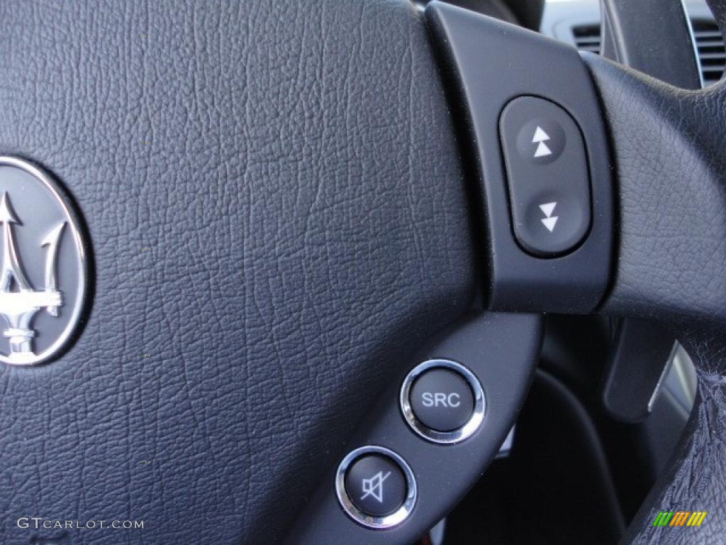 2010 Maserati GranTurismo S Controls Photo #48234291