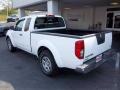 Avalanche White - Frontier SE King Cab Photo No. 8