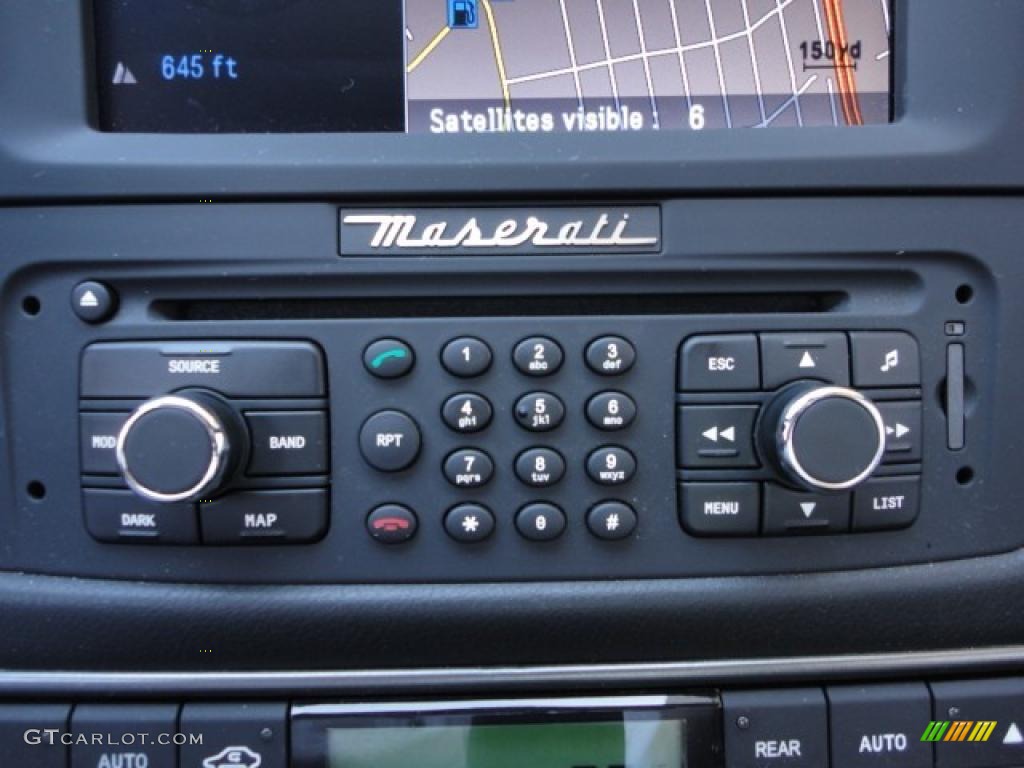 2010 Maserati GranTurismo S Controls Photo #48234366