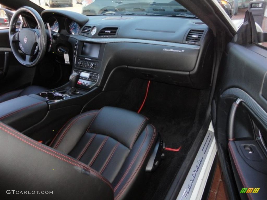 Nero Interior 2010 Maserati GranTurismo S Photo #48234477