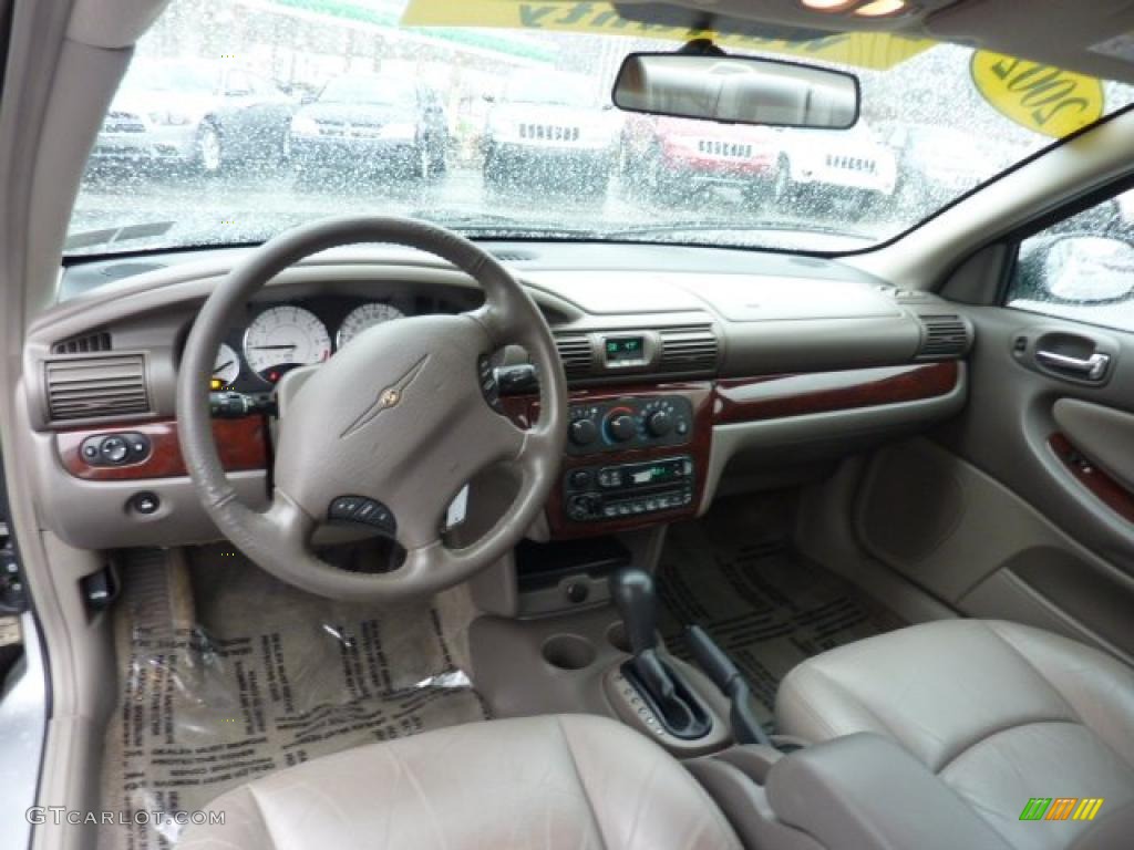 Sandstone Interior 2002 Chrysler Sebring LXi Sedan Photo #48235083