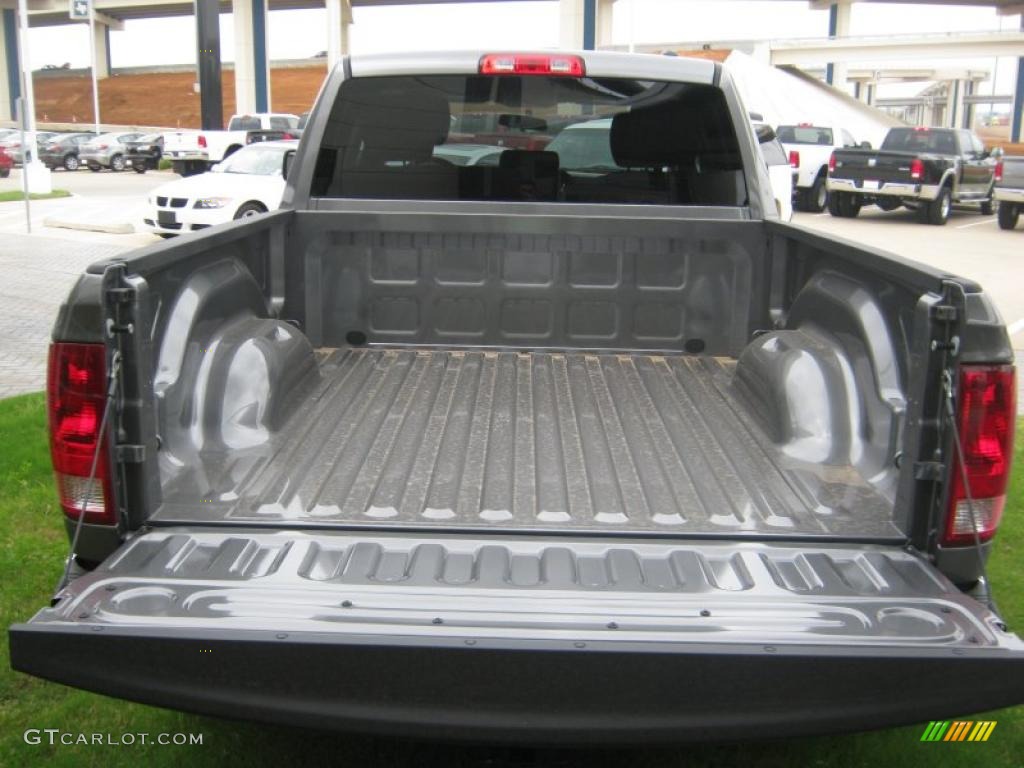 2011 Ram 1500 ST Quad Cab 4x4 - Mineral Gray Metallic / Dark Slate Gray/Medium Graystone photo #19