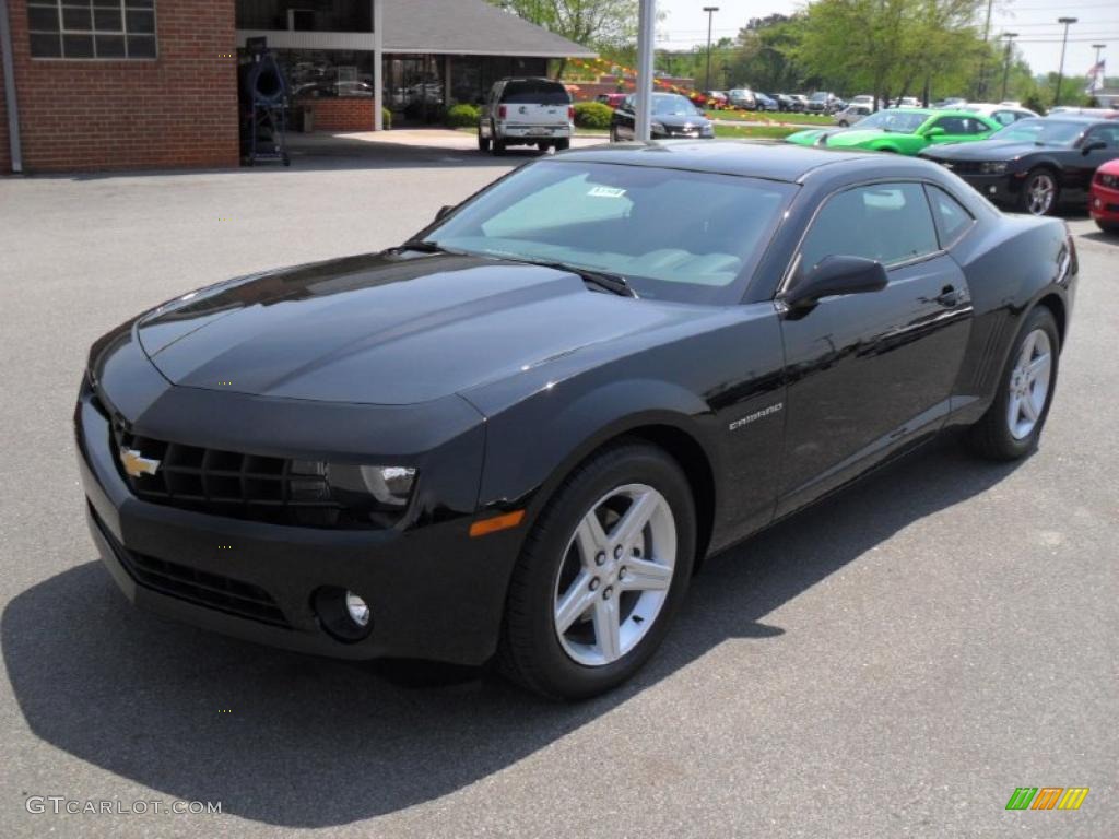 Black Chevrolet Camaro