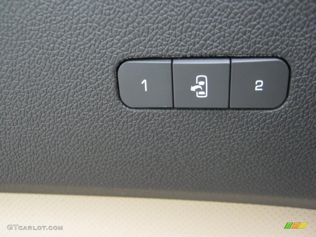 2011 Acadia Denali - White Diamond Tintcoat / Cashmere photo #22