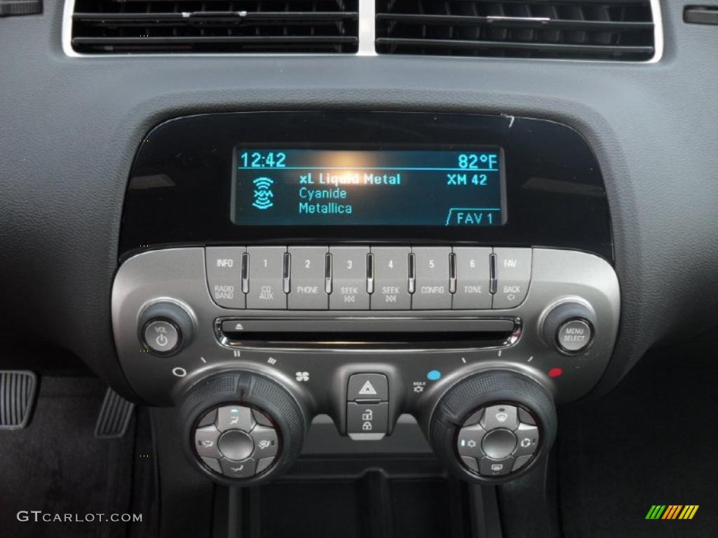 2011 Chevrolet Camaro LT Coupe Controls Photo #48237882
