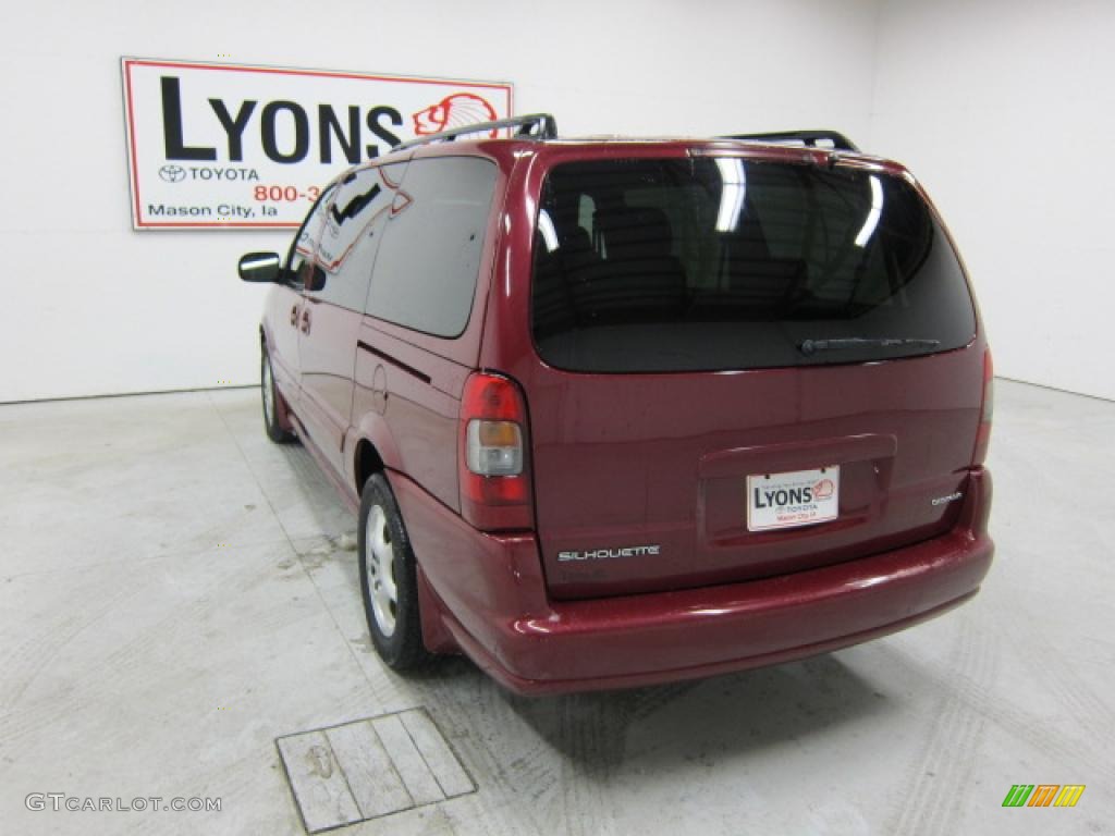 2004 Silhouette GL - Sport Red / Beige photo #14
