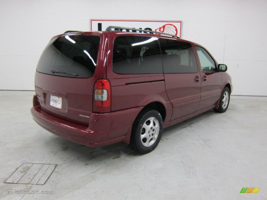 2004 Silhouette GL - Sport Red / Beige photo #18