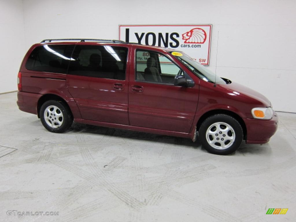 2004 Silhouette GL - Sport Red / Beige photo #22