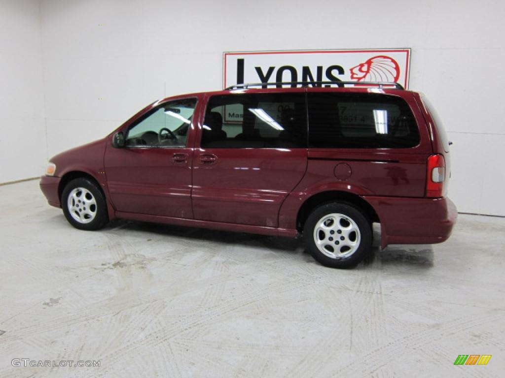 2004 Silhouette GL - Sport Red / Beige photo #33