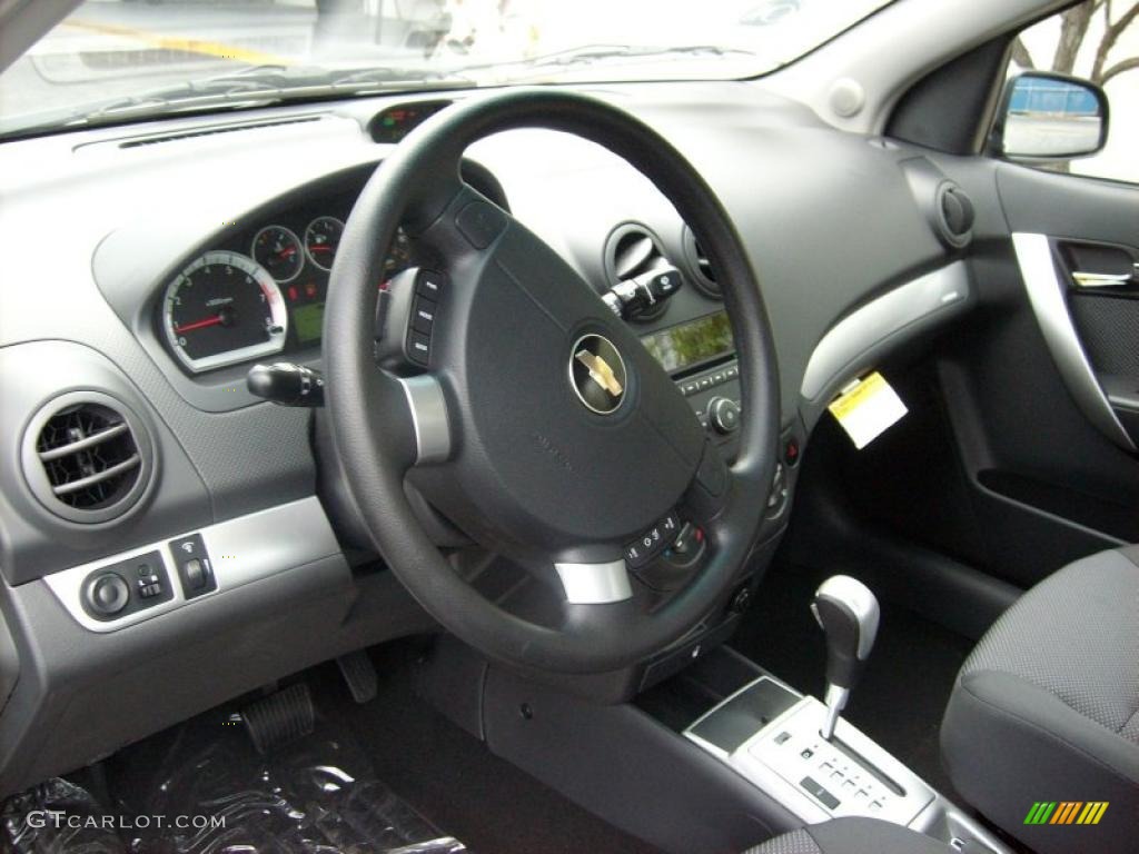 2011 Aveo LT Sedan - Medium Gray / Charcoal photo #9