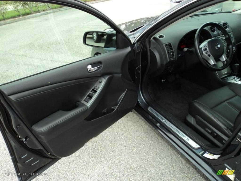 2009 Nissan Altima 3.5 SE Charcoal Door Panel Photo #48244356