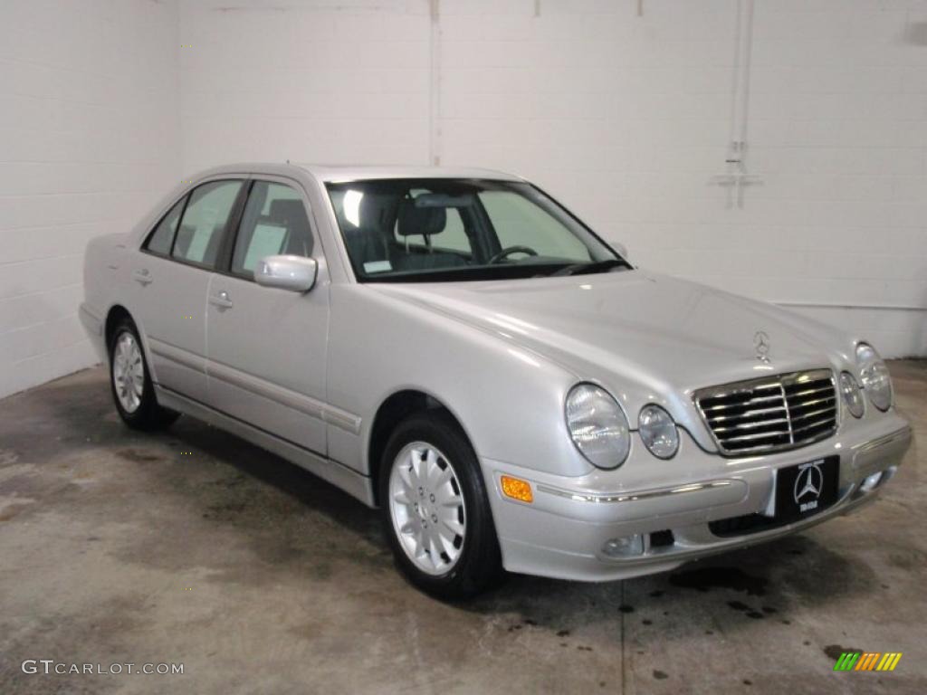 Brilliant Silver Metallic Mercedes-Benz E