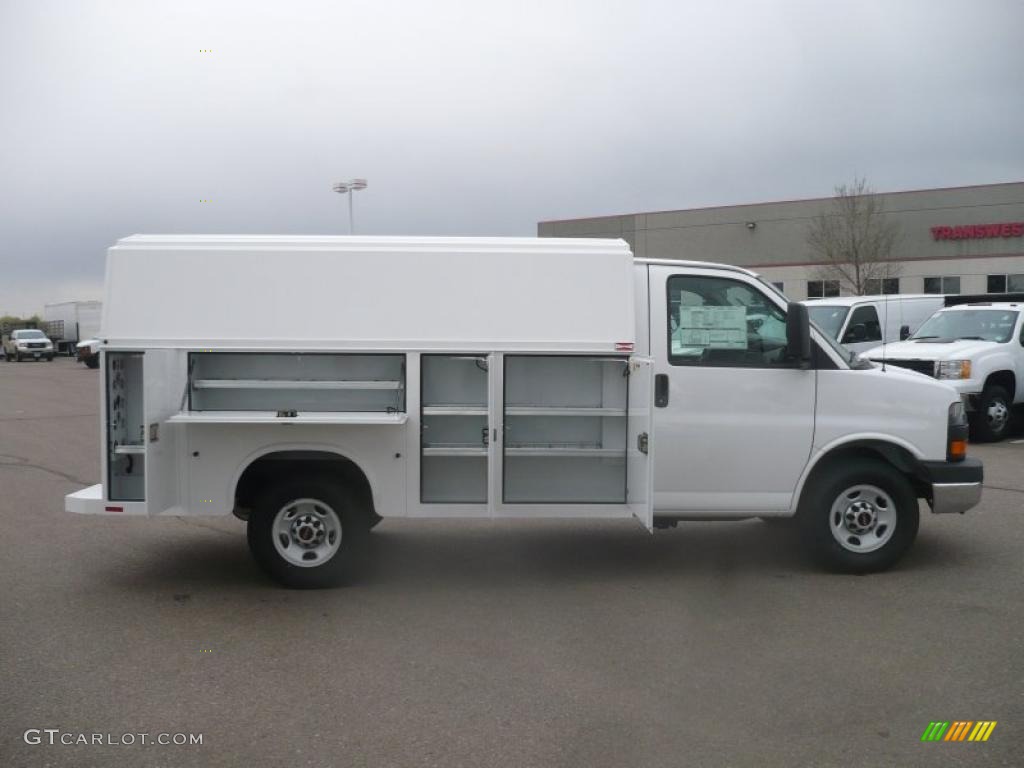 Summit White 2011 GMC Savana Cutaway 3500 Commercial Utility Truck Exterior Photo #48247923