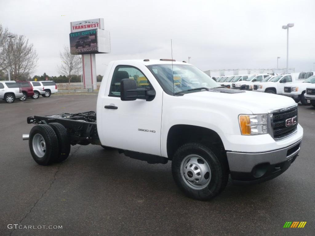 2011 Sierra 3500HD Work Truck Regular Cab 4x4 Chassis - Summit White / Dark Titanium photo #1