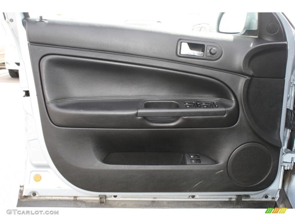 2003 Volkswagen Passat GLS Wagon Black Door Panel Photo #48248379