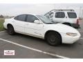 2000 Arctic White Pontiac Grand Prix SE Sedan  photo #1