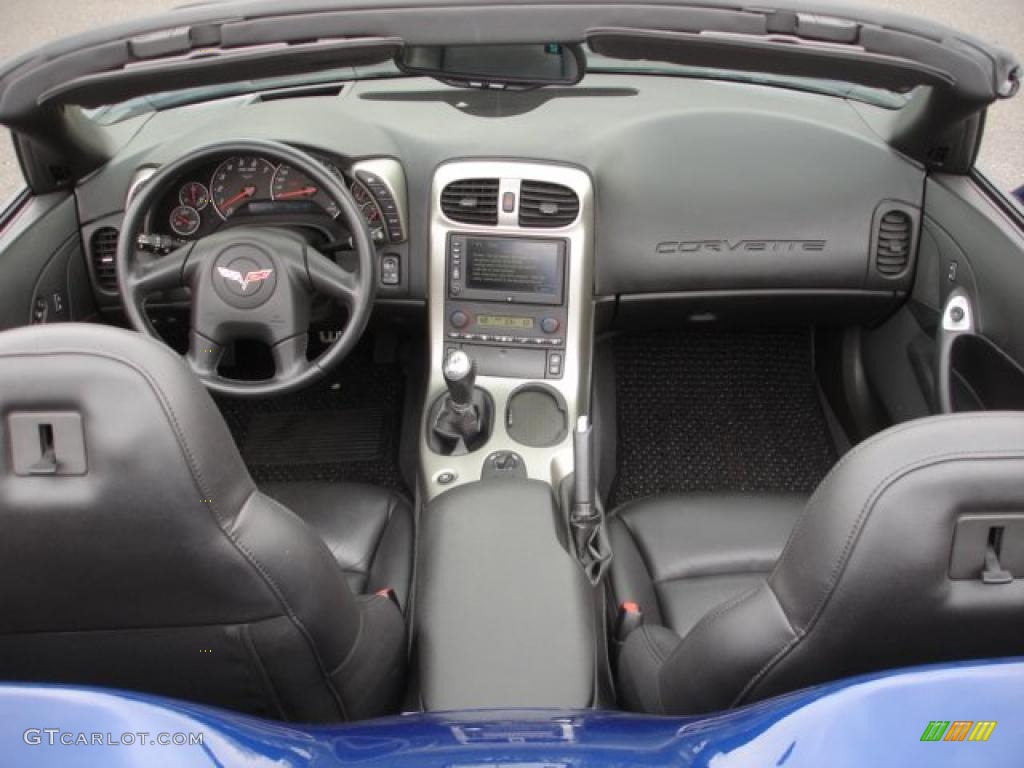 2005 Chevrolet Corvette Convertible Ebony Dashboard Photo #48252018