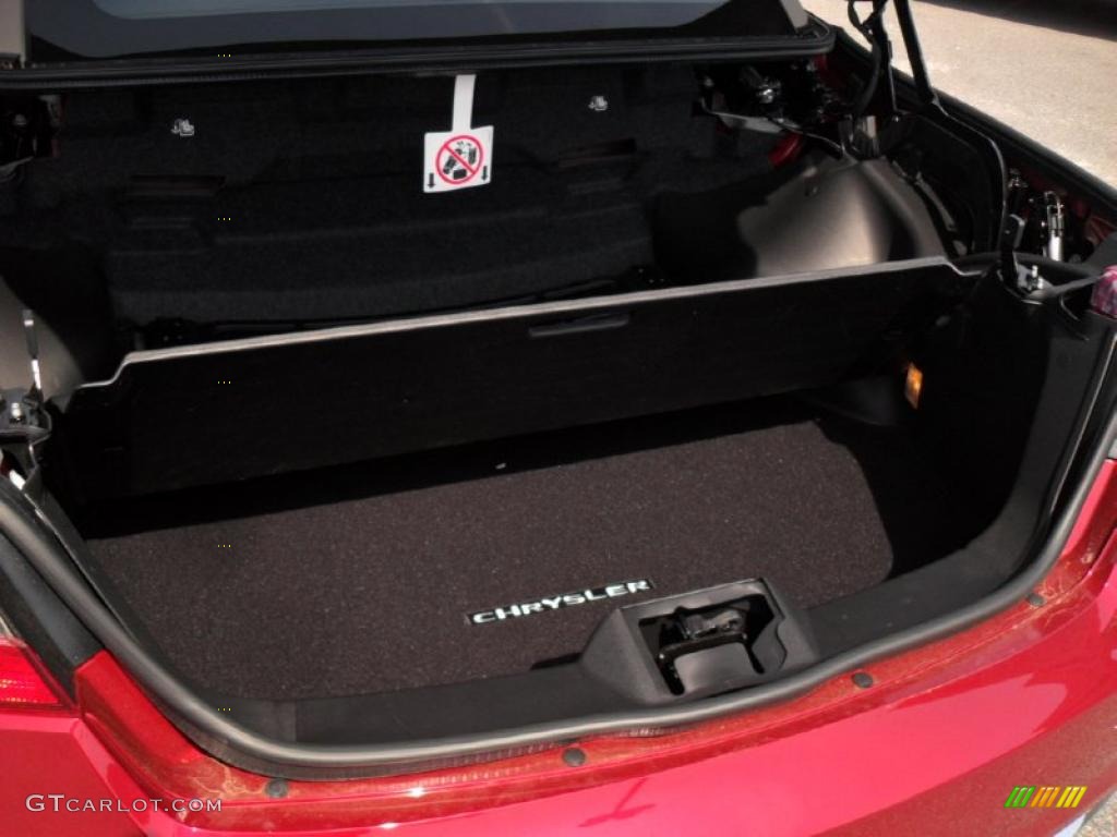 2011 Chrysler 200 Touring Convertible Trunk Photo #48252258