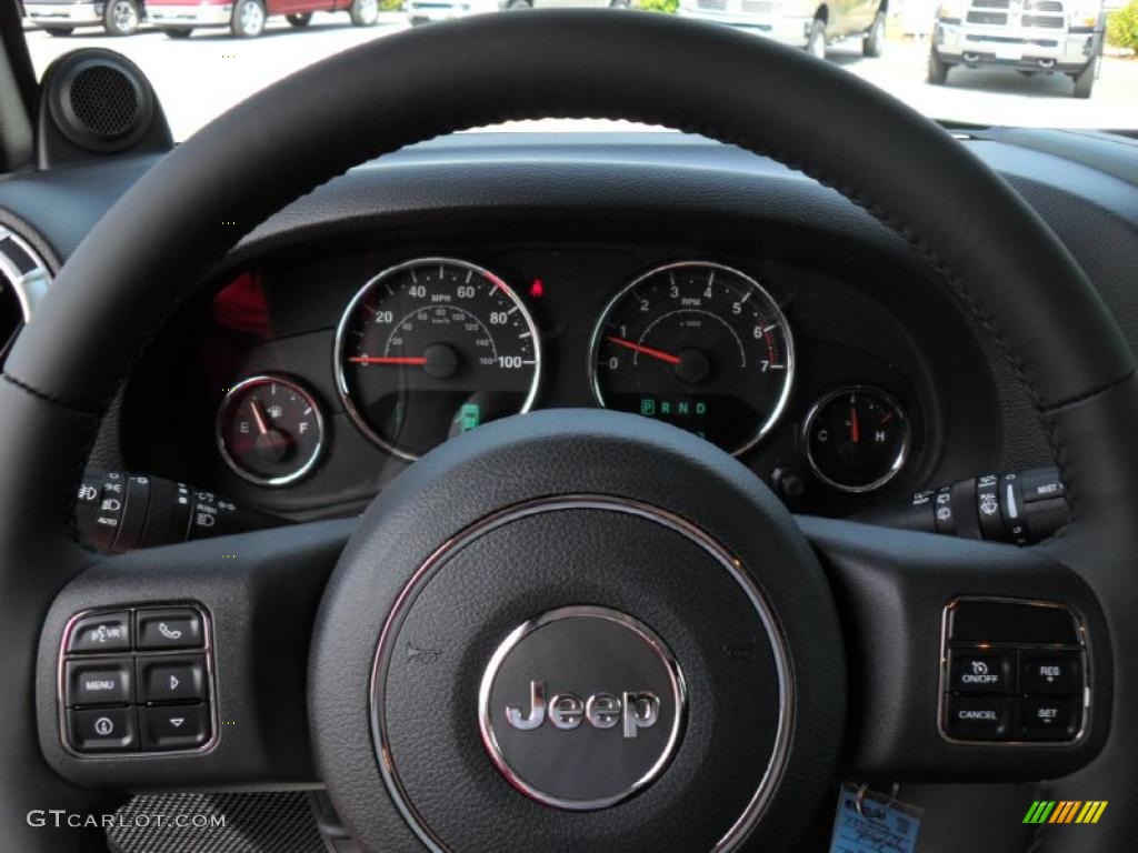 2011 Jeep Wrangler Unlimited Rubicon 4x4 Gauges Photo #48252894