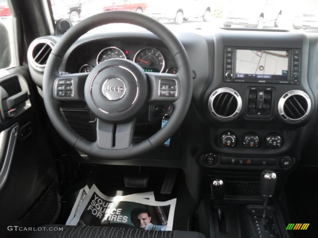 2011 Jeep Wrangler Unlimited Rubicon 4x4 Black Dashboard Photo #48252936