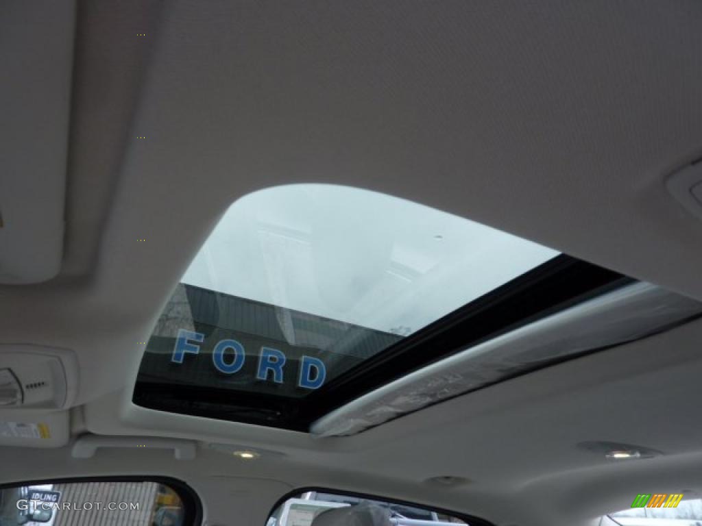 2012 Ford Focus SEL Sedan Sunroof Photo #48253203