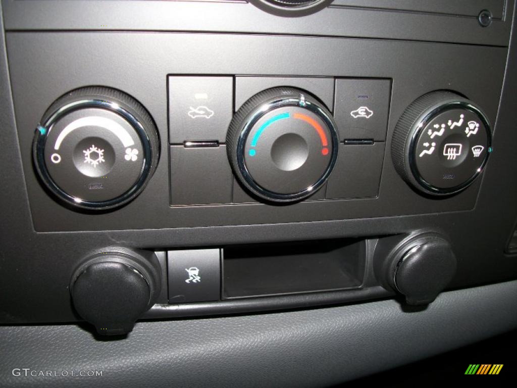 2011 Chevrolet Silverado 1500 LS Extended Cab 4x4 Controls Photo #48259434