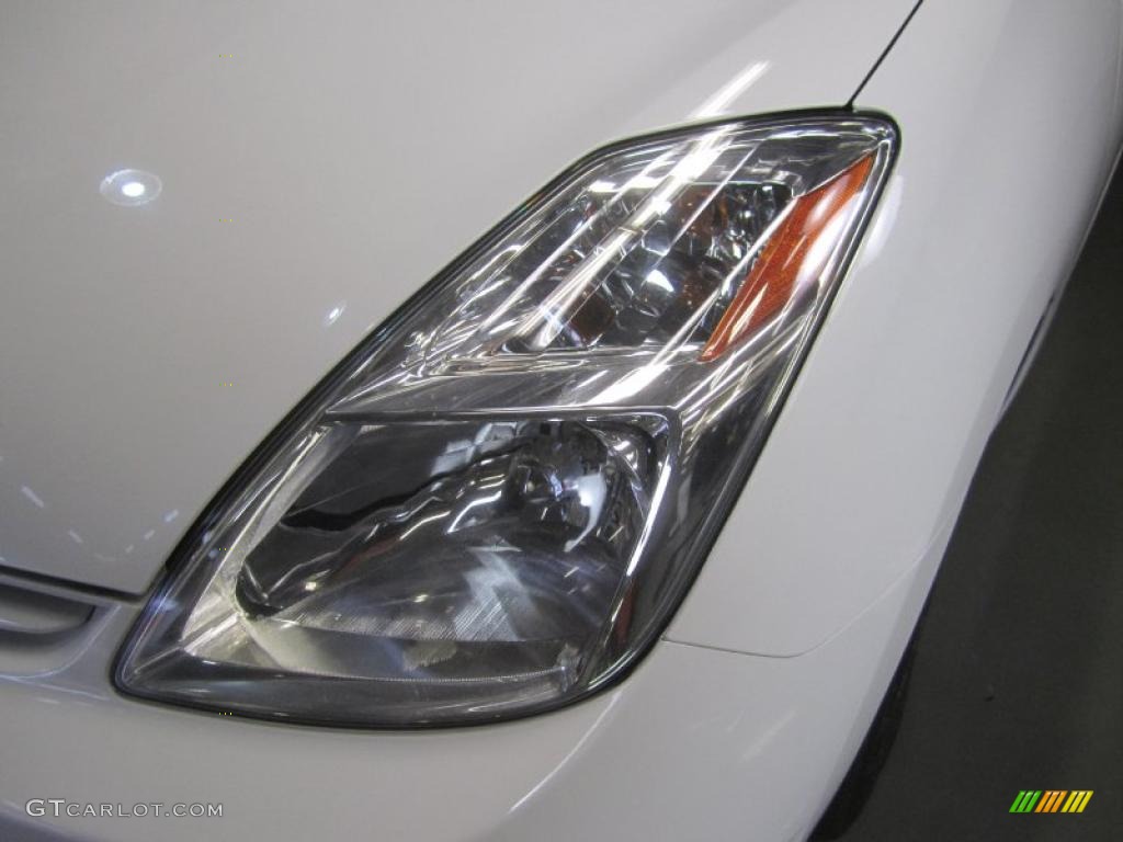 2005 Prius Hybrid - Super White / Gray/Burgundy photo #4