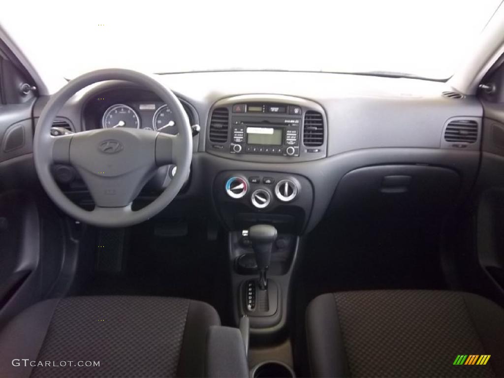 2011 Accent GS 3 Door - Apple Green Metallic / Black photo #23